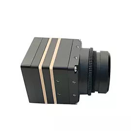  Shutter Mini Thermal Module 384X288px OEM Uncooled Infrared Night Vision Thermal Camera Core for Drone
            